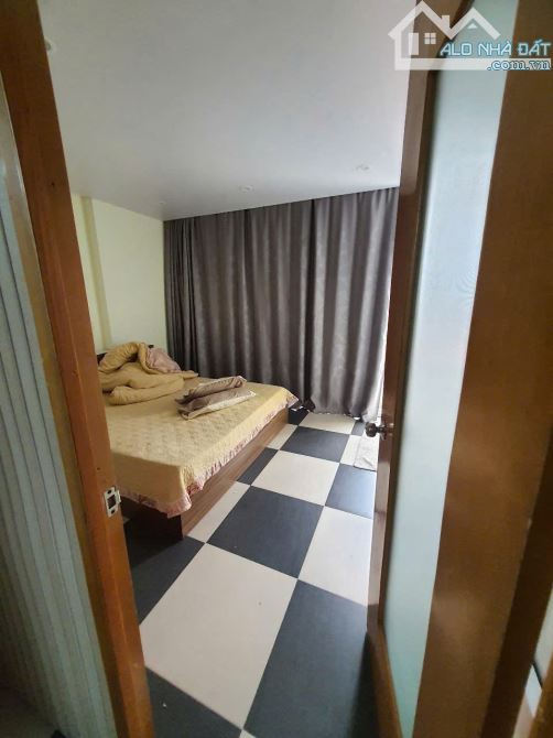 Cho thuê nhà nguyên căn ngõ Hoà Bình 7, 22m2 x 5 tầng - 3 ngủ - 3 wc, Giá 9 triệu