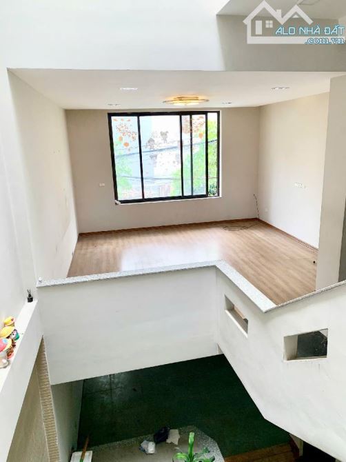 Nhà Tây Mỗ 81m², 5 tầng kiên cố, ô tô vào tận cửa, nội thất cao cấp – giá 14,5 tỷ