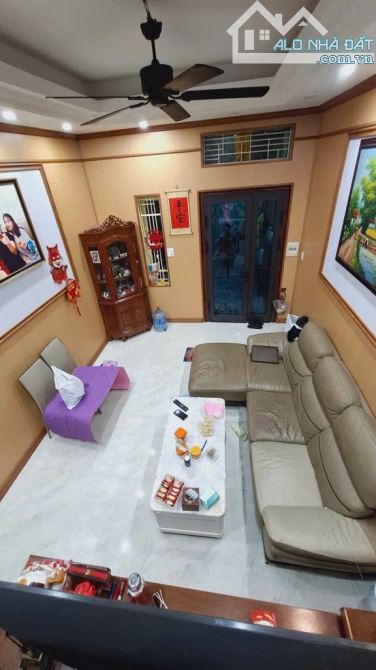 Bán nhà Tư Đình -cách ô tô 30m - dân xây kiên cố - full nội thất - 54m - 7.7 tỷ