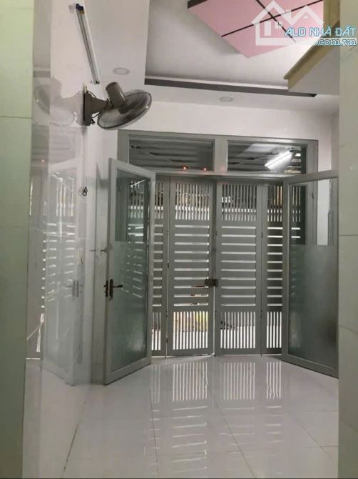 BÁN NHÀ NGUYỄN TRÃI,3 TẦNG, 40M2, NHỈNH 7 TỶ