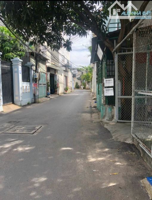 Bán nhà chính chủ nhà 2 mặt tiền đang kinh doanh Lưu Chí Hiếu phường 10