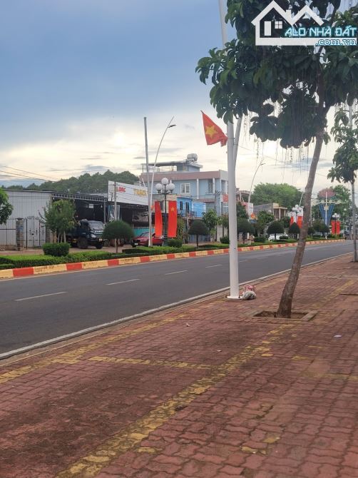 Bán đất quốc lộ 56 thị trấn ngãi giao 6000m2 150 thổ cư giá 60ty.