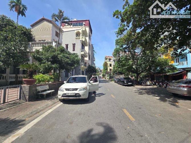 NGUYỄN VĂN CỪ -LONG BIÊN CHỦ HẠ CHÀO 200tr  CĂN NHÀ 3 THOÁNG -NGÕ RỘNG-TIỆN ÍCH ĐẦY ĐỦ-GẦN