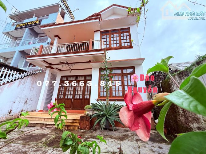 VILLA SÂN VƯỜN ĐÀ LẠT TRUNG TÂM CỦA NGHỈ DƯỠNG