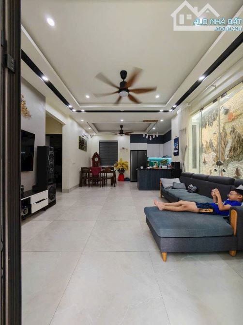 XUÂN THỦY- CẦU GIẤY DT 45m2, MT 4m2, 4 tầng; 10,6tỷ