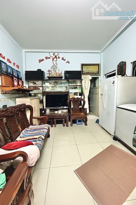 Bán nhà 2 tầng sát MT dt 4.9x16m, Nguyễn Phúc Chu, Phường 15, Tân Bình, Giá nhỉnh 6 tỷ TL