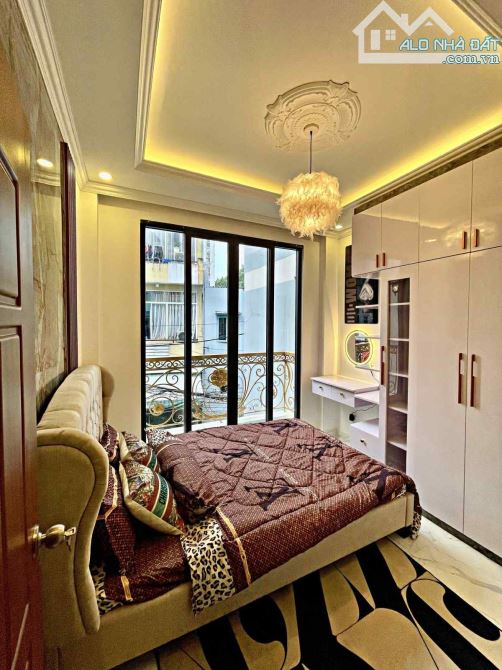 🇻🇳Quận 10,Lê Hồng Phong,3 tầng,hẻm xe hơi,dt:ngang 3,3mx dài 7m,giá:5,7 tỷ