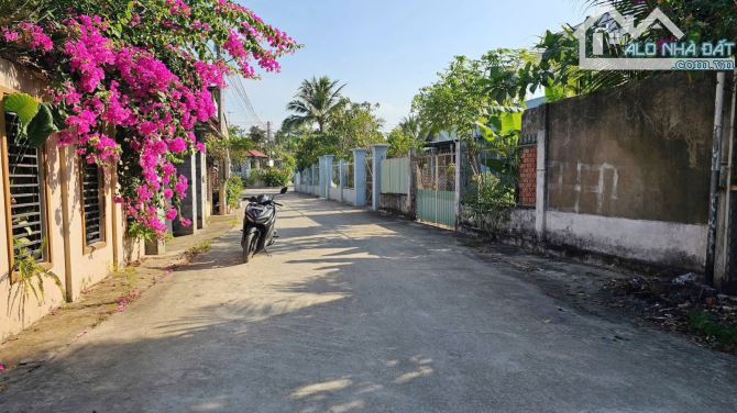 Lô góc đường Hưng Định 04, Cách Cầu Ngang sông Búng chỉ 300m