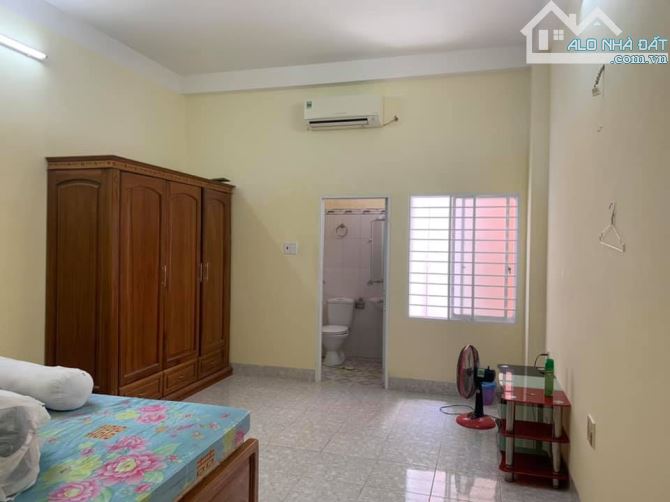 BÁN NHÀ 1 TRỆT 2 LẦU MẶT TIỀN ĐƯỜNG ĐOÀN THỊ ĐIỂM, GẦN CHỢ CÔ GIANG
