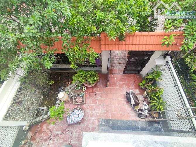 Bán nhà mặt tiền KDC Nam Long, P. Tân Thuận Đông, Quận 7, 4 tầng, 198m2, ngang 8m, chỉ 185