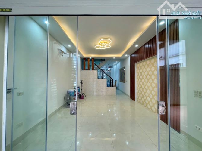 Bán nhà 4 tầng sân cổng Nguyễn Hữu Tuệ, Hải Phòng