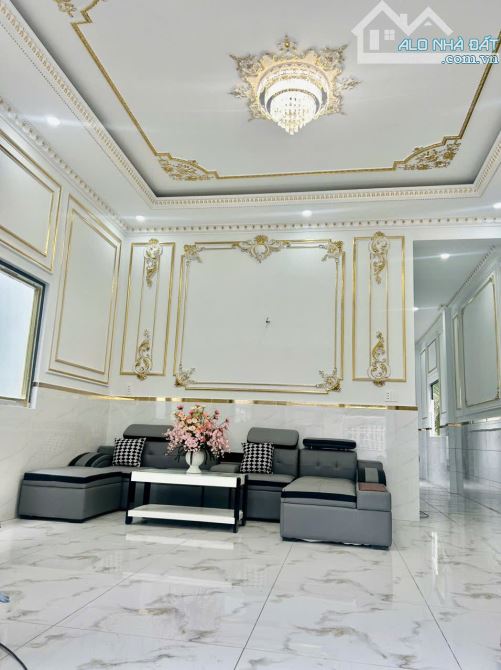 Chào bán 2 căn biệt thự mái Thái liền kề mặt tiền đường lộ Triền Đồng toạ lạc tại phường P