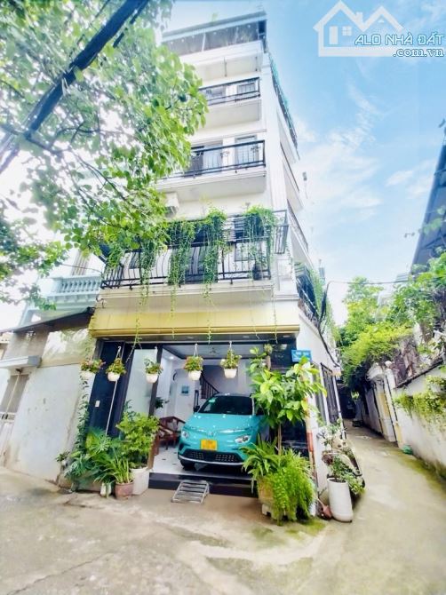 🌟 SIÊU HIẾM: TRƯƠNG ĐỊNH -: CĂN GÓC - 6 NGỦ - Ô TÔ ĐỖ CỬA VÀO NHÀ - THOÁNG SÁNG - SÂN VƯỜ