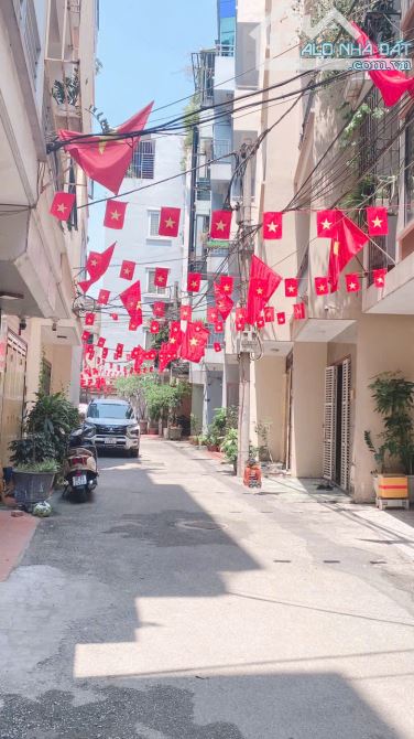 Vị trí đẹp giá cực Sốc. Ngọc Thuỵ Long biên 36m 5T MT3.5m 7.65 tỷ trước nhà rộng, 10m ra c