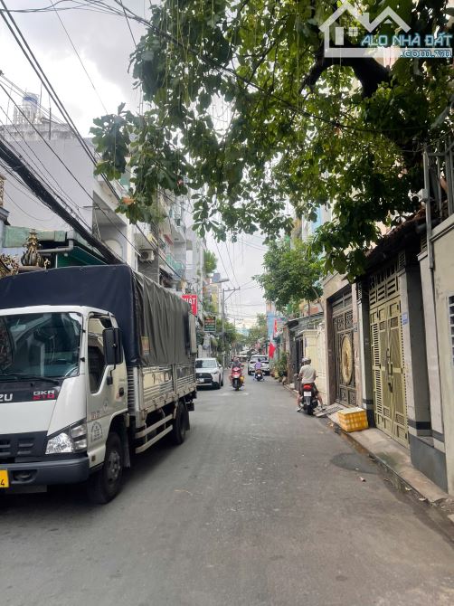 Bán nhà Phan Huy Ích, phường 15, Tân Bình hẻm ô tô, 2 tầng, 56m2, chỉ 5 tỷ 95