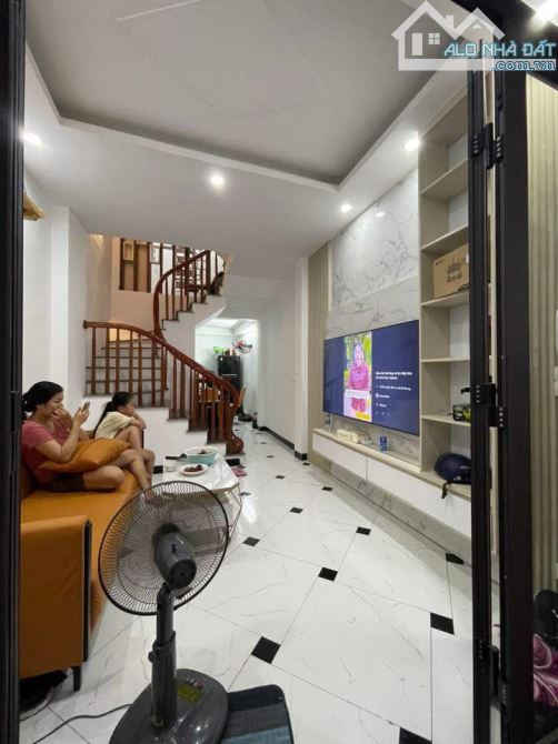 [CÒN SÓT CĂN NÀY] NHÀ 4 NGƯỜI LÊ QUANG ĐỊNH - 42m2 GIÁ CHỈ 4,9TỶ.