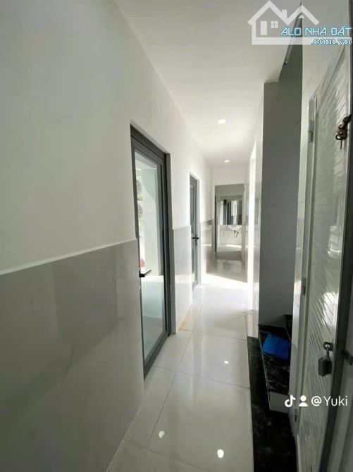 CĂN HỘ DỊCH VỤ HƠN 200M2, DÒNG TIỀN KHỦNG, THỦ ĐỨC