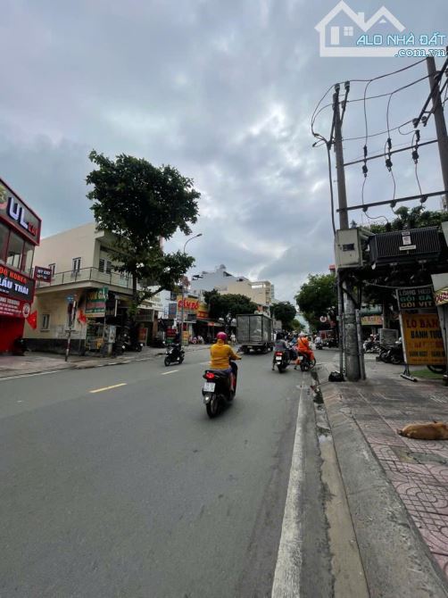 Tòa nhà 5 tầng MT đường Gò Dầu, 216m2, ngang 10m, Doanh thu hơn 2 tỷ