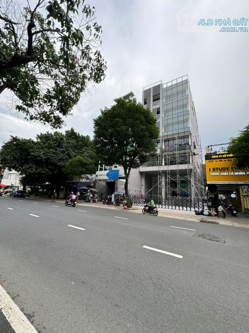 Hàng Kín Khuôn Đất Lớn 2 MT Điện Biên Phủ Q3 DT 25x85m 2.000m2 XD 3 Hầm 14T Chỉ 630 Tỷ