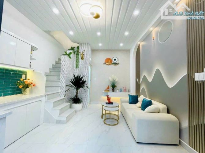 GÒ VẤP. Nhà nhỏ xinh 3 tầng. Dt 4x5m 2 PN💰Giá 3️⃣.6️⃣Tỷ TL, ĐƯỜNG SỐ 5, HXH thông