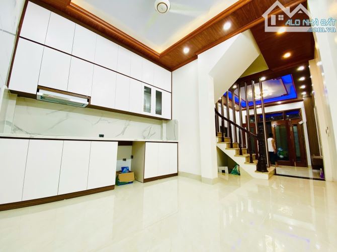 🌟🔥 HÓT...HÍT...NHÀ MỚI KÍNH KOONG, Ô TÔ CÁCH 5M, VỊ TRÍ ĐẮC ĐỊA – CHỈ 9.28 TỶ! NHANH CÒN