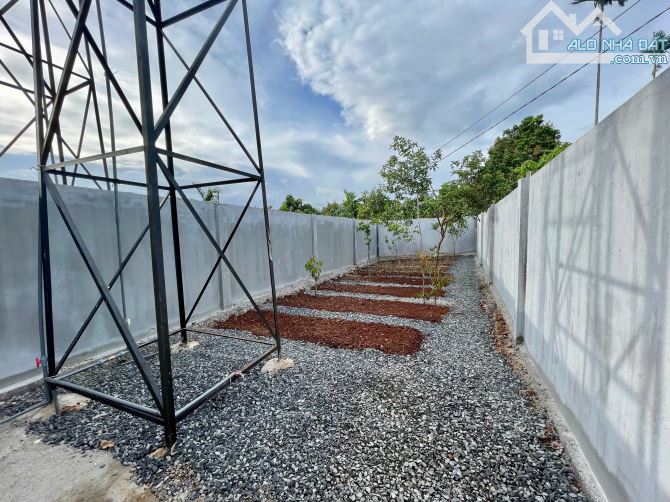 Bán 2 căn liền kề sau chợ eakao - 1.580 tỷ/ căn