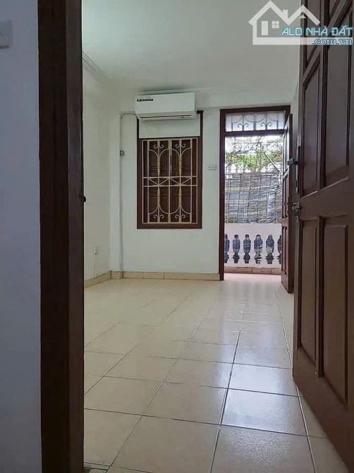 SIÊU PHẨM TRUNG TÂM BA ĐÌNH 35m2 x 4 tầng – NHÀ ĐẸP ĐỐC NGỮ – 3 MẶT THOÁNG – CÁCH PHỐ 5M –