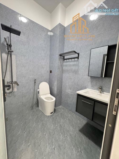 🔥 NHÀ 1 MÊ SIÊU ĐẸP HẺM PHÙNG HƯNG - DT:7,3x14m - HẠ GIÁ CÒN:2,59 TỶ