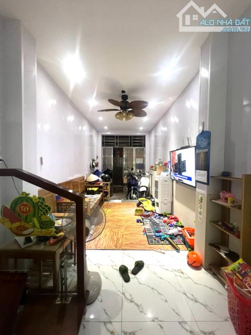 Bán nhà phố Nguyễn Trãi, 34m2, 4 tầng 4 ngủ, giá 7.2tỷ