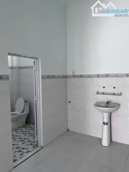 CẦN BÁN ĐẤT SẴN NHÀ ĐEP TẠI KHU DÂN CƯ ĐÁ BẠC GẦN CÁC KHU CÔNG NGIỆP CHÂU ĐỨC