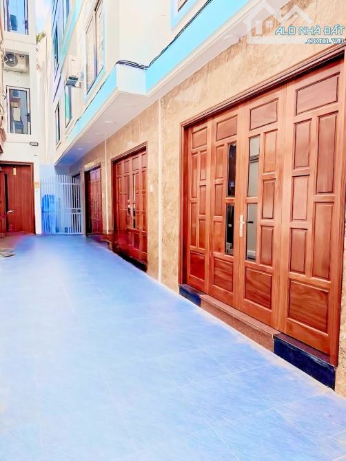 PHÚC ĐỒNG Ở NGAY - 3 NGỦ THOÁNG SƯỚNG - SÂN RỘNG ĐƯỜNG RIÊNG - 5 TỶ LỚN