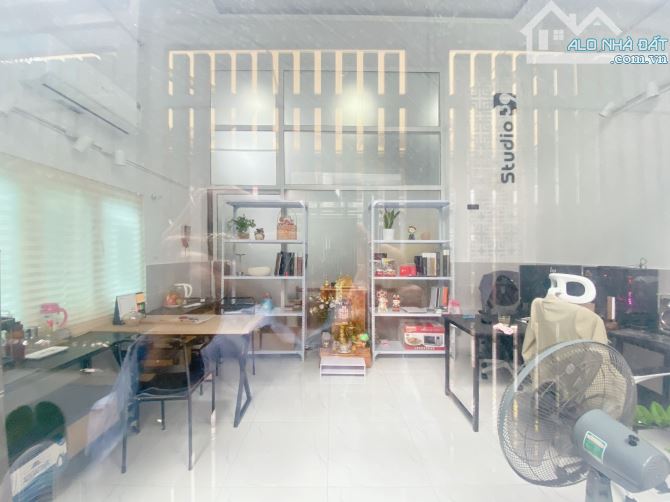 Nguyễn Văn Thương bình Thạnh 126m2 3 tầng giá chỉ 25.x tỷ