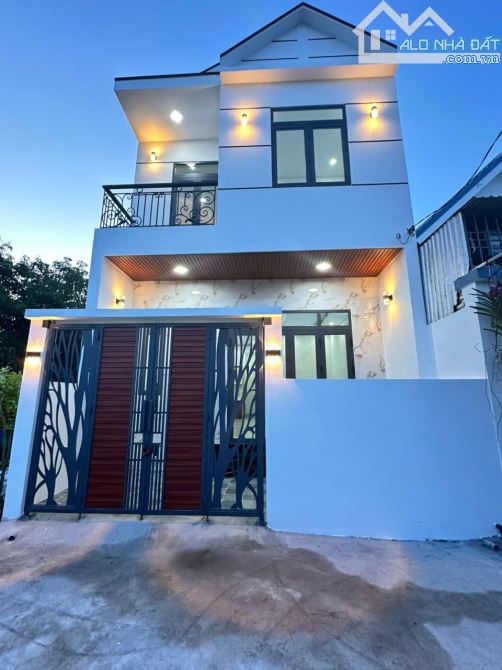 nhà đẹp giá mềm rẻ gần nhà thờ và cầu hà dừa