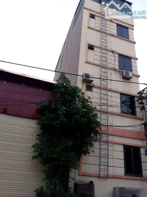 Lô góc 3 thoáng, DÒNG TIỀN LỚN, Ô tô tránh, KD luôn và ngay 82.6M – 14.2M Tiền - Nhỉnh 16T