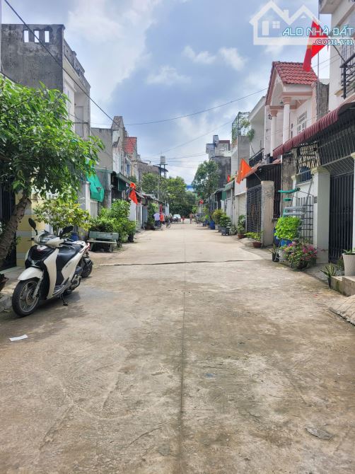 Bán đất cách đường Bình Chuẩn 45 chỉ 100m p.Bình Chuẩn Tp.Thuận An chỉ 2ty300 TL M7499