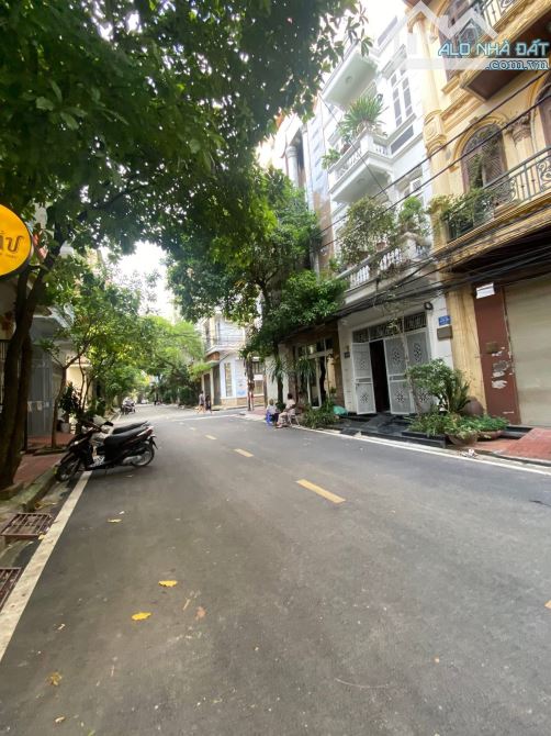 Nguyễn Cảnh Dị - Hoàng Mai 89m x 4 tầng, mặt tiền 6m, giá 27 tỷ thương lượng