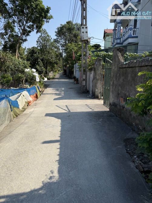 Kiêu Kỵ / 231M – 6M Tiền – Nhỉnh 12 tỷ / Ô tô tránh / View Sông