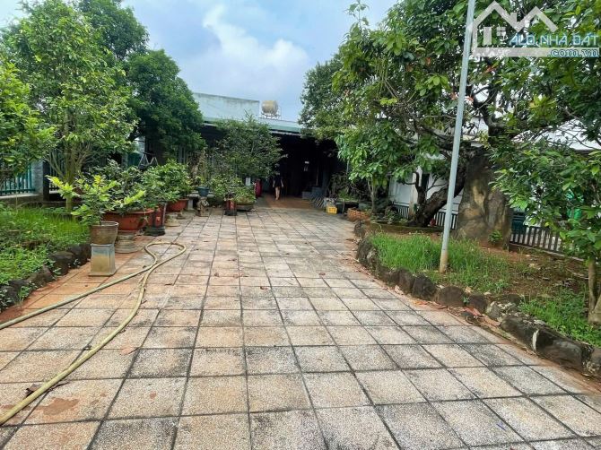 Bán căn nhà vườn trảng bom đồng nai 800m2 gần quốc lộ 1a