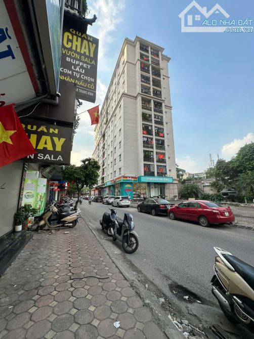 BÁN NHÀ TRUNG KÍNH ✅ CẦU GIẤY ✅ 40M2 x 5 TẦNG x 31.5 TỶ