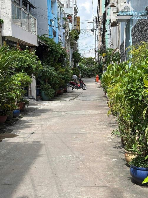 🌺 NGUYỄN VĂN LUÔNG QUẬN 6 -  PHÂN KHÚC 5,X TỶ - XE HƠI QUAY ĐẦU TRƯỚC NHÀ - 2 MẶT HẺM - 10