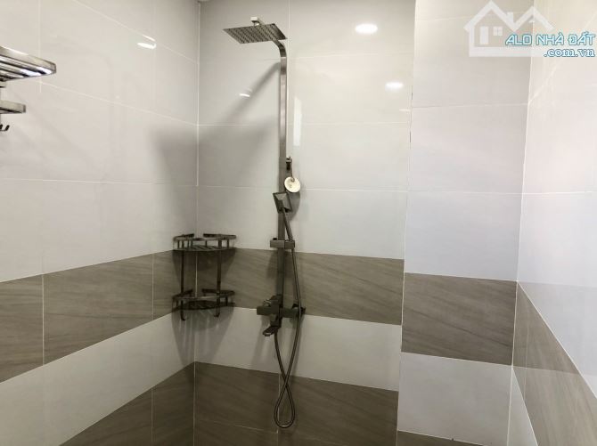 Bán Toà Nhà Căn Hộ 8 Tầng , 44 phòng , Doanh Thu 150 triệu / tháng , Cách Biển 1km - 11