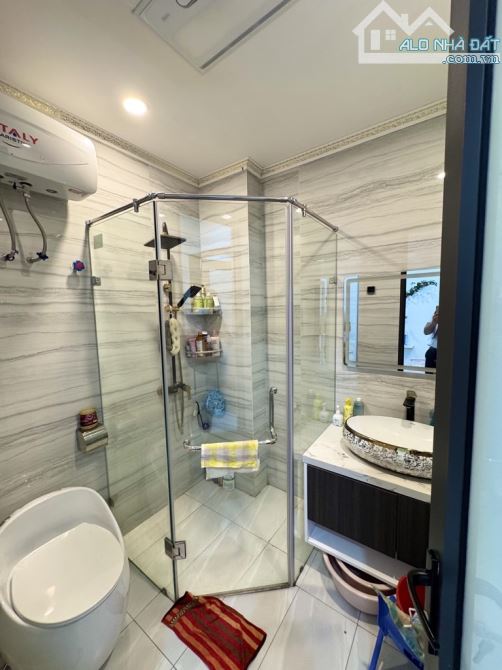Ô TÔ TRÁNH - KINH DOANH - 6 TẦNG THANG MÁY - NHÀ MỚI - SỔ HOA HẬU - NHÀ MỚI KENG. - 11
