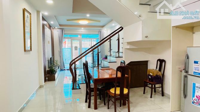 🔥 BÁN GẤP NHÀ PHỐ 2 MẶT TIỀN – TRUNG TÂM ĐÀ LẠT Hơn 6 tỷ 🔥 - 11