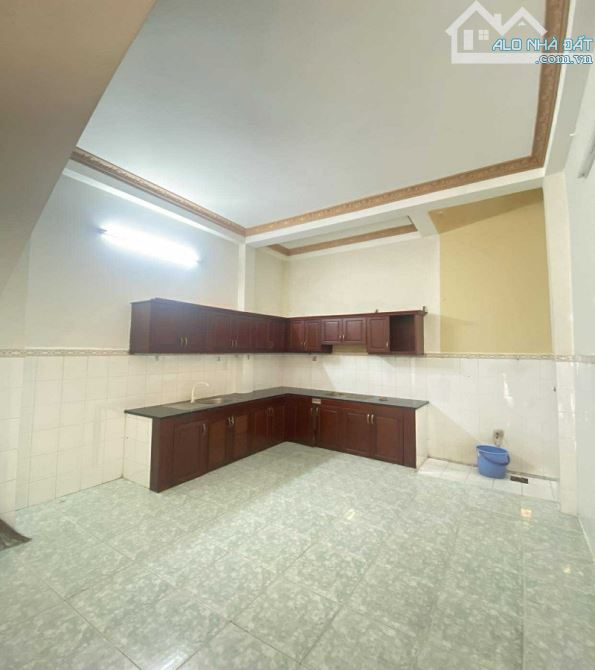 Bán nhà hẻm 6m KD, có lề đường Trần Hưng Đạo, Tân Sơn Nhì, Tân Phú, 52m2, 4 tầng - 1