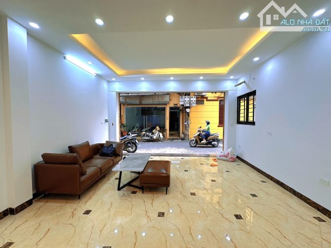 BÁN NHÀ LÔ GÓC 3 THOÁNG 21 tỷ 55m 6 TẦNG MT 5m THANG MÁY Ô TÔ ĐỖ HOÀNG QUỐC VIỆT CẦU GIẤY - 1