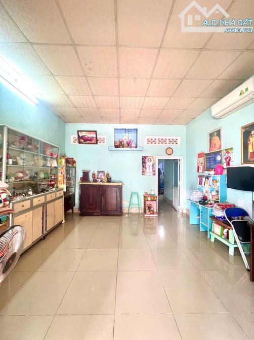 LINH XUÂN NHÀ CẤP 4 Ô TÔ ĐỖ CỬA DT 180 M2 GIÁ 5,8 TỶ - 1