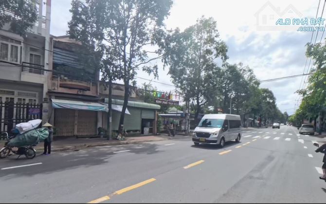 Hàng đẹp..Bán nhà mặt tiền Bùi Hữu Nghĩa, P. Biên Hoà. Ngang 17m 460m. SHR. Giá 18,5tỷ. - 1