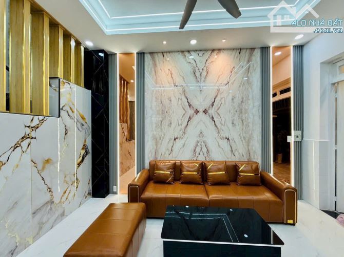 Bán nhà Thạnh lộc 19, ngay Ngã Tư Ga, DT 4x13, 2 Tầng giá 4ty48 - 1