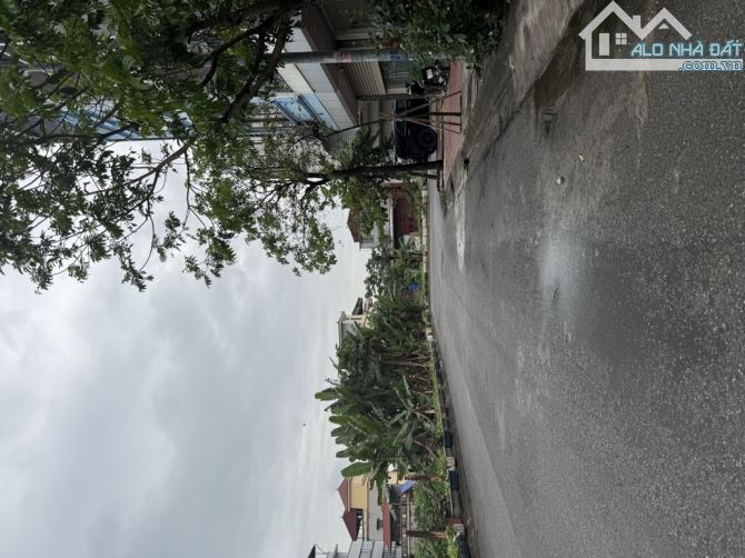 Rẻ nhất khu vực, bán đất Đông Dư Gia Lâm, 120m- giá đầu tư-phân lô - vỉa hè- ô tô tránh  - - 1