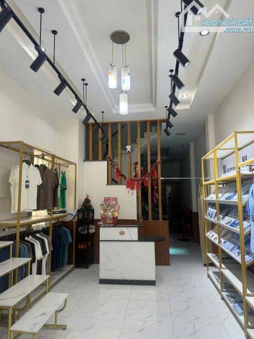 BÁN NHÀ MẶT TIỀN ĐƯỜNG TÂN QUÝ, P.TÂN QUÝ- NGAY AEON TÂN PHÚ- 60m² (4.57 x 13.3m)- 10.9 TL - 1